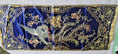 Napperon ancien bleu rectangulaire soie bleu broderie or 34.5 x 79 - Photo 1/4