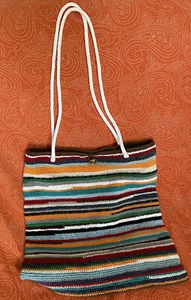 Borsetta fatta esclusivamente a mano all'uncinetto. - Foto 1 di 6