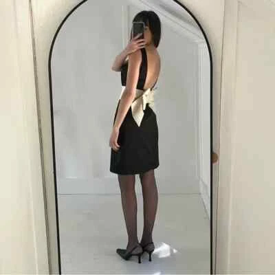 Mini vestido ABS Allen Schwartz Collection vintage Y2K cetim laço costas preto tamanho 6 - Imagem 1 de 4