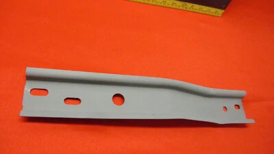 1978-1988 G-BODY MALIBU CUTLASS MONTE-CARLO REGAL SOPORTE DE PISO TRAVESAÑO  Foto 1 de 3