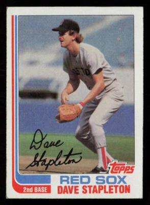 1982 Topps Dave Stapleton #589 Boston Red Sox Baseball Card - Image 1 of 2