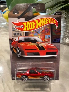 Hot Wheels Garage PONTIAC FIREBIRD 80'S 10/10 HW 2016 ESCLUSIVA WALMART - Foto 1 di 2