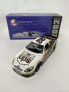 1:24 Action Racing Diecast NASCAR UPS 2002 DALE JARRETT #88 Signed CR2 - Picture 1 of 16