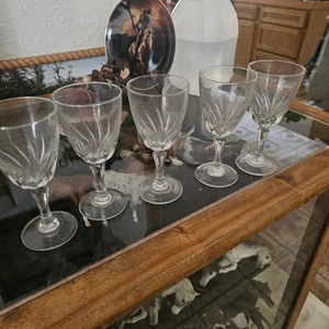 Set 5 piccoli bicchieri da vino vintage - Foto 1 di 3