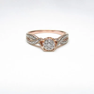 Estate 10K Rose Gold Single And Brilliant Cut Diamond Cluster Ring 0.20 Cts - Image 1 of 4