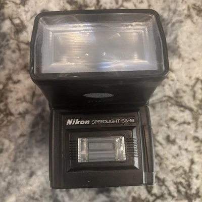 Nikon  Speedlight  SB-16  - GOOD CONDITION - TESTED & WORKING - Image 1 of 4