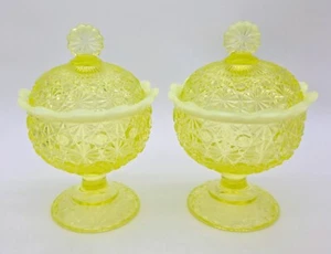 (2) LG WRIGHT- DAISY & BUTTON Uranium Opalescent Vaseline Lidded Candy Dishes - Picture 1 of 8
