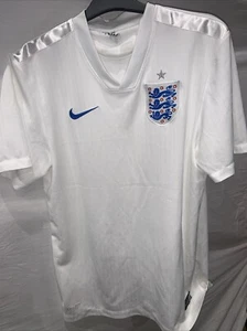 Camiseta de fútbol local Nike para hombre 2014 Inglaterra talla pequeña - Imagen 1 de 4