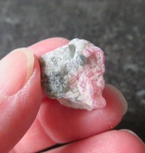 ULTRA RARO TUGTUPITE (2,2 gramos / 16 mm) PIEZA NATURAL (F9) GROENLANDIA - Imagen 1 de 7