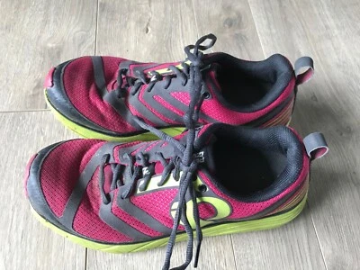 Женские кроссовки для бега по пересеченной местности Pearl Izumi размер 8 США  - Изображение 1 из 4