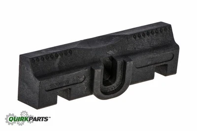 Soporte de sujeción de batería genuino OEM MOPAR 2007-2011 JEEP WRANGLER 55397393AC Foto 1 de 4