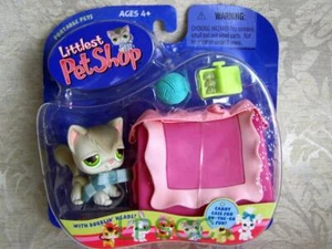 Littlest Pet Shop 2004 Portable Long Hair CAT w/Carrier lot #20 Rare Retired NEW - Picture 1 of 2