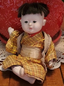 Japanische Baby Puppe Glasaugen verbunden Original 8" TLC - Bild 1 von 8