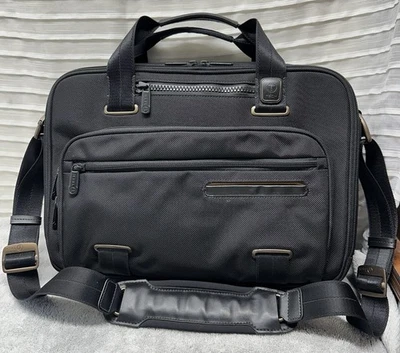 TUMi - T-Tech Data T-Pass Ekert Slim Laptop Briefcase NEW Model: 56516D - Image 1 of 4