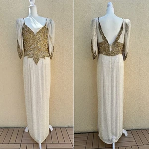 Vestido de noche de seda blanco roto años 80 con adornos de lentejuelas doradas y cuentas - Imagen 1 de 10
