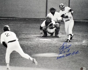 Bucky Dent Autographed Yankees 16x20 B/W Photo w/Walk Off HR-Beckett W Hologram - Picture 1 of 11