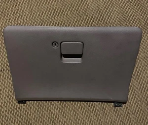 1993-1997 MAZDA MX-6 GLOVE BOX ASSEMBLY DASH STORAGE GRAY OEM - Picture 1 of 3