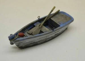 1/35 Scale Rowboat Model with Oars - Diorama Accessory for Waterfront Unpainted - Picture 1 of 1
