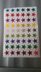 50 x Pegatinas Estrellas Multicolores Autoadhesivas Lámina Metálica Brillante Recompensa Artesanía - Imagen 1 de 1