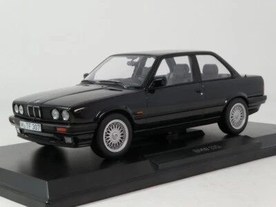 Norev BMW 325i black metallic 1988 1/18 183203 - Immagine 1 di 3