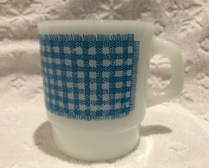 Vintage Anchor-Hocking Fire-King Turquoise-Gingham-Graphics D-Handle O-W M-G Mug - Foto 1 di 12