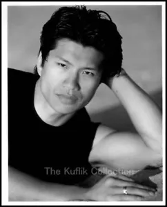 Dustin Nguyen - Foto 8x10 con currículum - 21 Jump Street - Imagen 1 de 1