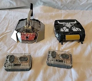 HEXBUG 2 BattleBots Beta and Minotaur Rivals 2 Remotes Untested Missing Back - Picture 1 of 15