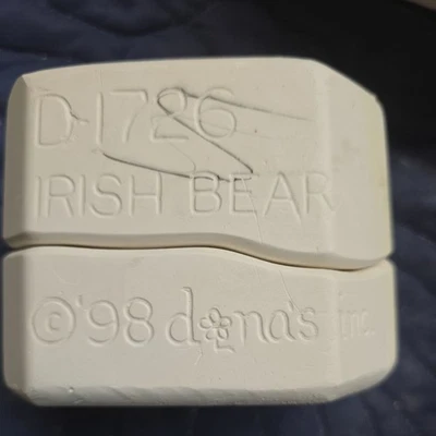 Vtg Dona's Molds #D-1726 Slip Casting Mold ©1998 Irish bear - Image 1 of 2
