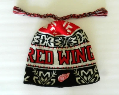 NWT Detroit Red Wings NHL Reebok  Knit Hat Beanie - Image 1 of 4