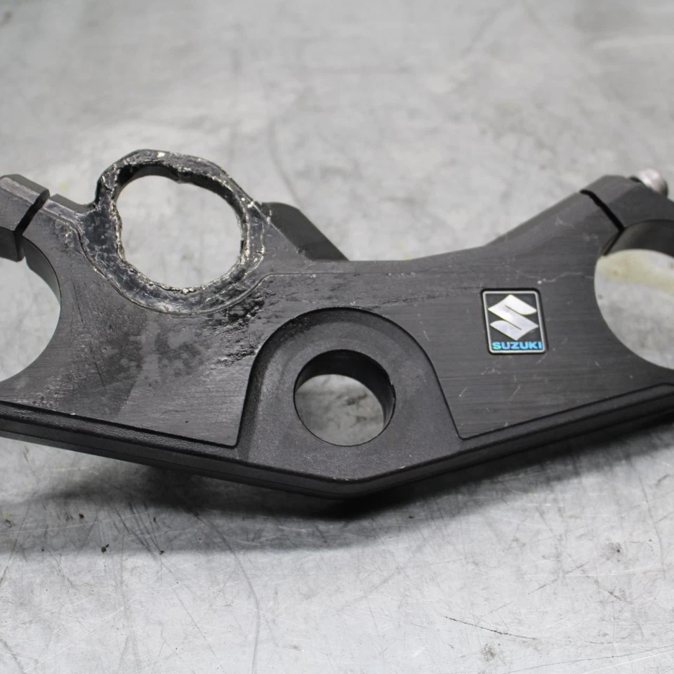 2006 Suzuki GSXR600 FORKS UPPER TRIPLE TREE CLAMP BB447 - Image 1 of 4