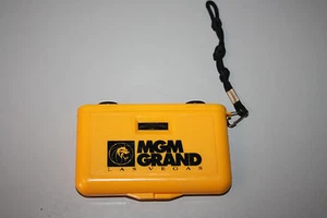 MGM Grand NOVELTY BINOCULARS - Picture 1 of 2