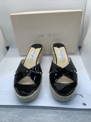 NUEVO EN CAJA JIMMY CHOO PAISLEY Negro Patente Cuña Slide Sandalia Zapato Talla 42 Foto 1 de 4