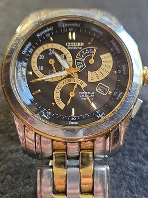 Citizen Eco Drive Perpetual Chronograph Watch E870-S015294 For Parts Repair WB - Image 1 of 4
