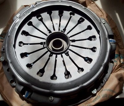 Alfa Romeo clutch assembly 164S 1992-1993 pulldesign w.throwout FREE SHIP OE NEW - Image 1 of 4