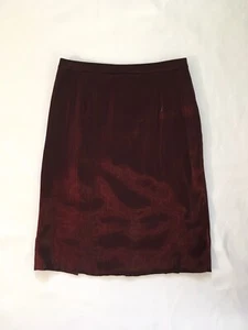 GIANNI glänzender burgunderroter Satin knielanger A-Linien-Rock mit Saumschlitzen hinten: 10 - Bild 1 von 5