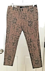 NEW Women's David Kahn Nikki Ankle Jeans Boa Size 30  Waist 31”  Inseam 29” NWT - Picture 1 of 12