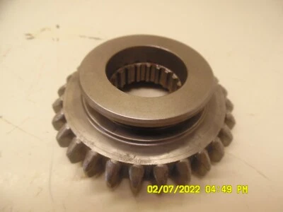 FORD 1910 TRANSMISSION 1st AND 3rd SLIDING GEAR 28T SBA-322340450 - Image 1 of 4