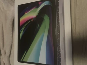 macbook pro - Picture 1 of 5