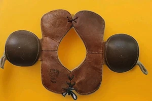 1920’s 30s Leather & Wool M Sharf & Co Boston Trojan 753 Football Shoulder Pads - Picture 1 of 7
