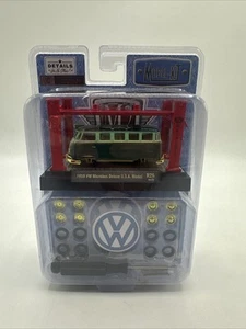 M2 1959 VW Microbus Deluxe USA Model Kit R26 750 Pieces CHASE!! - Picture 1 of 3