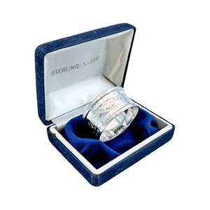 Vintage boxed sterling silver napkin ring, Art Nouveau motif, vacant cartouche - Picture 1 of 15