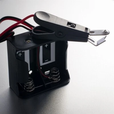 Cox .049 .051 .074 .09 .15 Field Starter Battery Box & Glow Clip 049 051 09 15 - Image 1 of 2