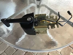 OMC Top Mount Control Box With Trim And Key Switch #0176372 - Picture 1 of 7