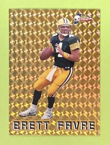 1993 Pacific Triple Folder Brett Favre GOLD PRISM Green Bay Packers HOF
