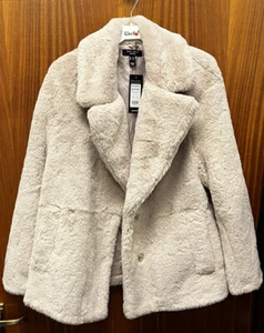 Etikett New Look Größe 14 zierlicher rosa flauschiger Mantel mit Taschen Brustweite 38 "Länge 26" - Bild 1 von 5