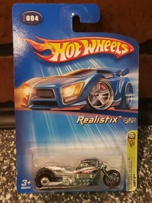 2005 Hot Wheels Realistix Airy 8 Grey Chopper Motorcycle  #4/20 1/64 #004 - Image 1 of 4
