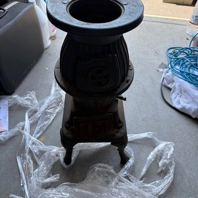 🔥 Vintage Pot Belly Stove – Antique Wood Coal Heater Rustic Farmhouse - Image 1 of 4