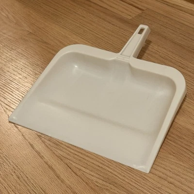 Bandeja antipolvo de plástico Rubbermaid Almond portátil borde recto 10x11 2003-50 vintage Foto 1 de 4