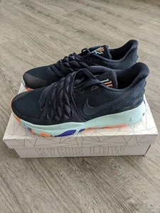 Men's Size 8.5 - Nike Kyrie 1 Low Knicks 2018 AO8979-402 - Picture 1 of 5