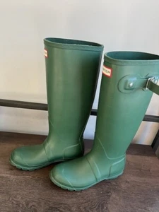 Hunter Original Tall Matte Green Rain Boots Women Size 6 - Picture 1 of 6